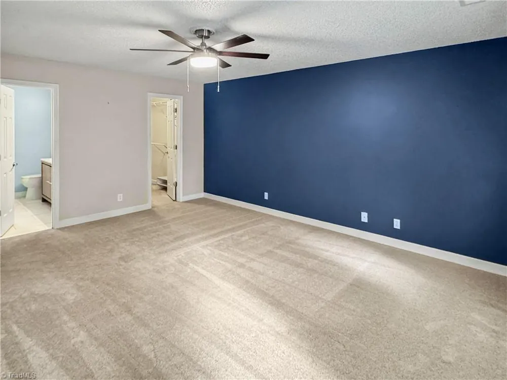 5208 Bridge Pointe Drive Clemmons, NC 27012