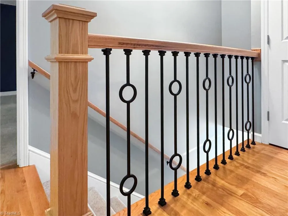 5208 Bridge Pointe Drive Clemmons, NC 27012