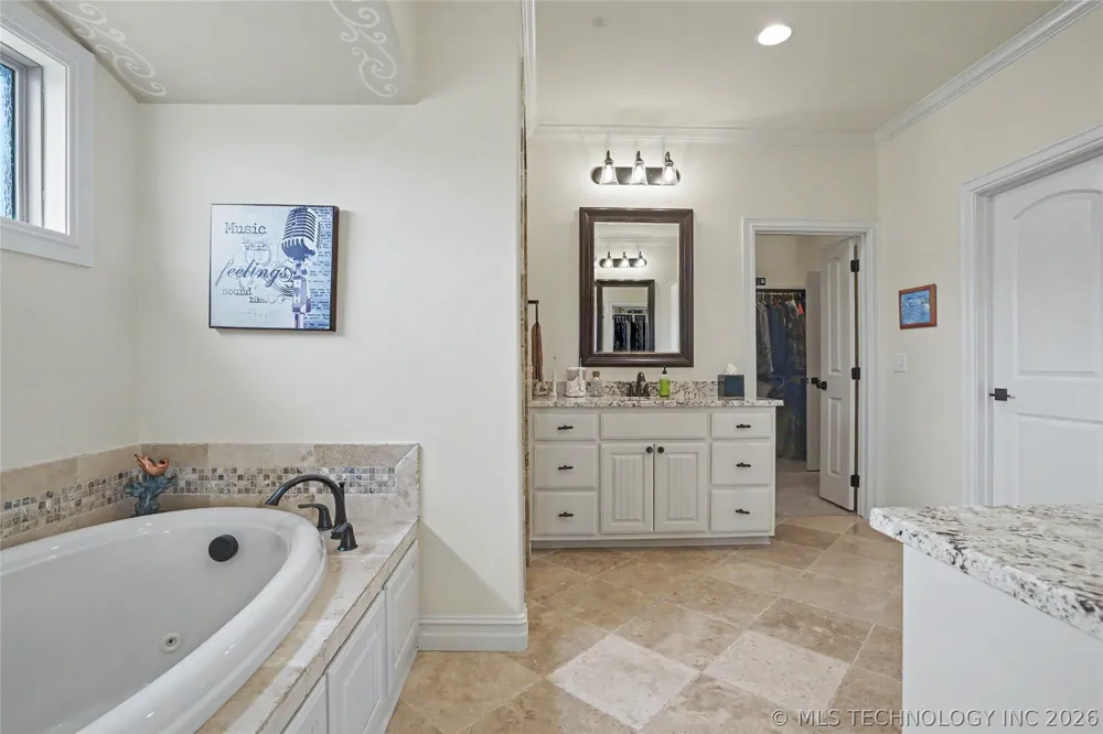 21314 E 113th Street S Broken Arrow, OK 74014