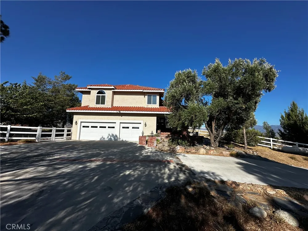 32080 Avenida Donari Agua Dulce, CA 91390