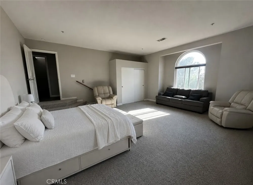 32080 Avenida Donari Agua Dulce, CA 91390