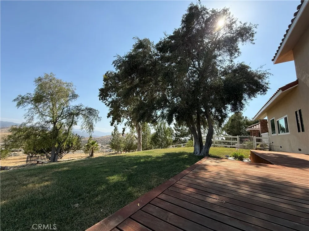 32080 Avenida Donari Agua Dulce, CA 91390