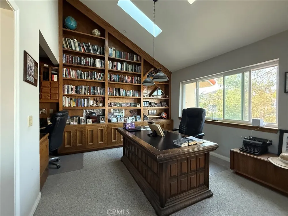32080 Avenida Donari Agua Dulce, CA 91390