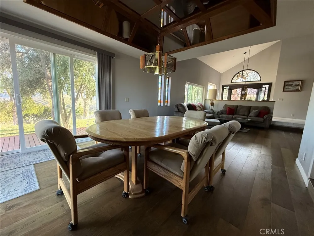 32080 Avenida Donari Agua Dulce, CA 91390