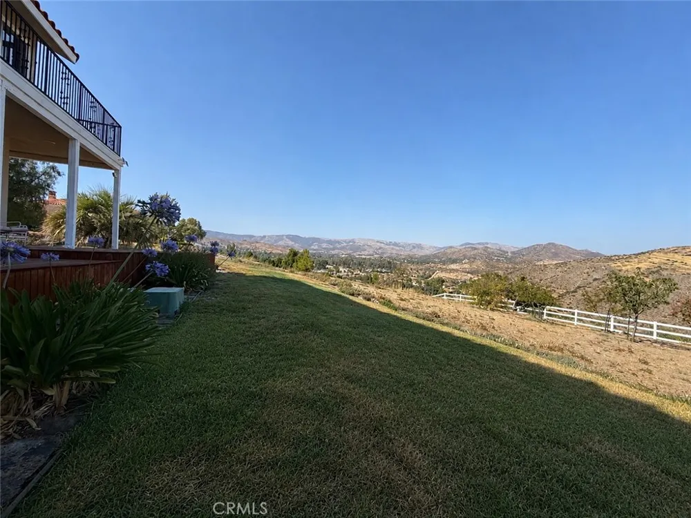 32080 Avenida Donari Agua Dulce, CA 91390