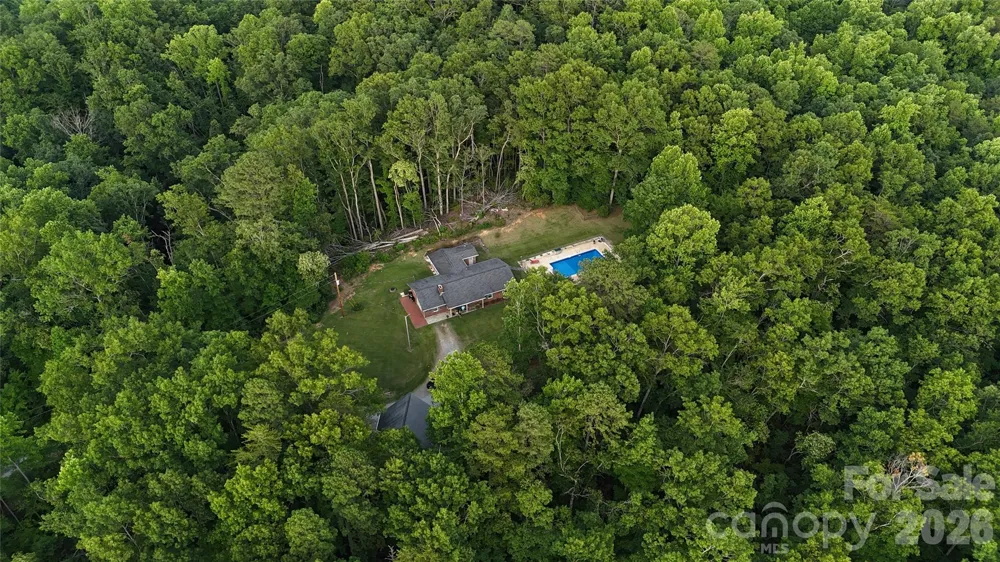 552 Coxes Creek Church Road Marion, NC 28752