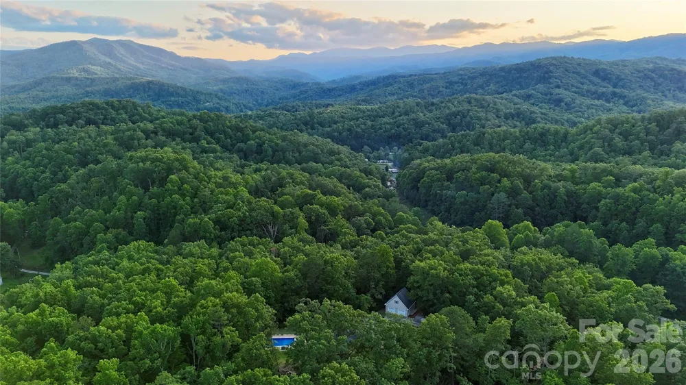 552 Coxes Creek Church Road Marion, NC 28752