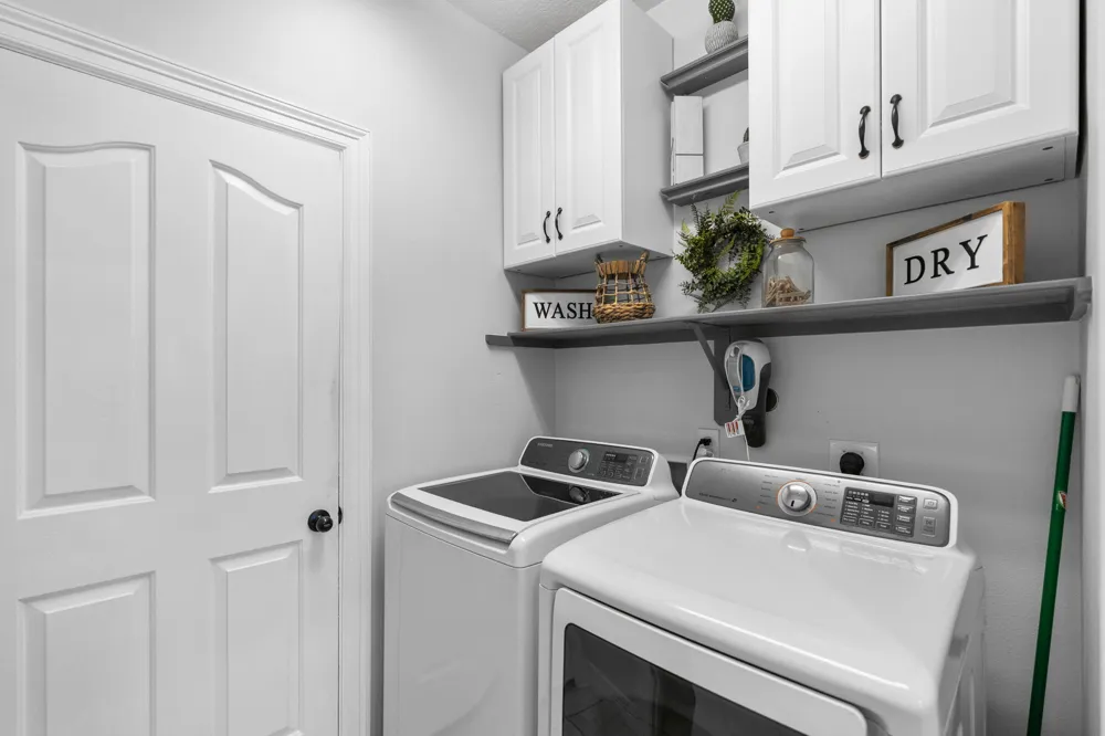 5942 Wild Flower Road Sealy, TX 77474