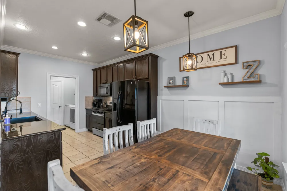 5942 Wild Flower Road Sealy, TX 77474