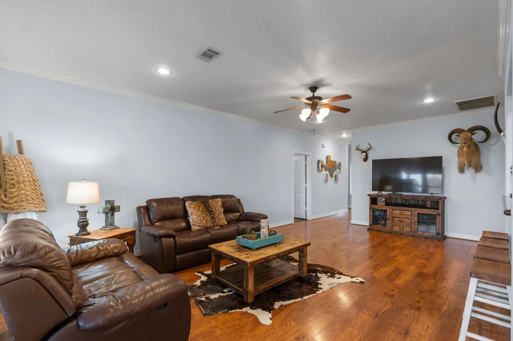5942 Wild Flower Road Sealy, TX 77474