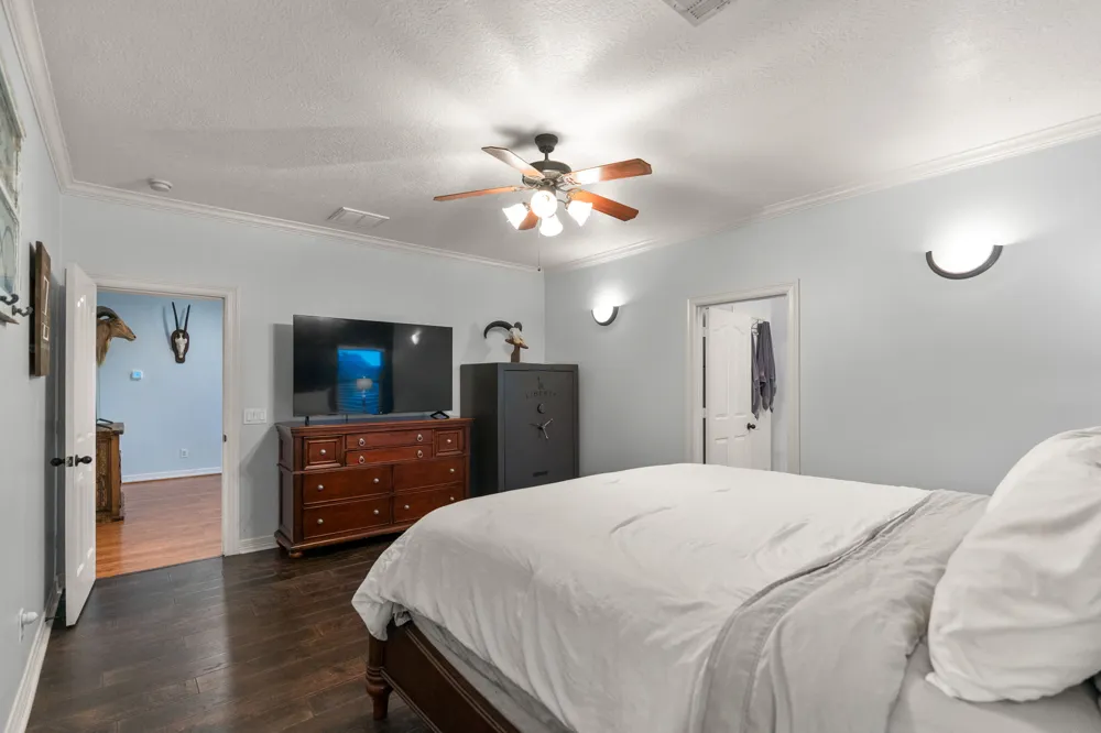 5942 Wild Flower Road Sealy, TX 77474