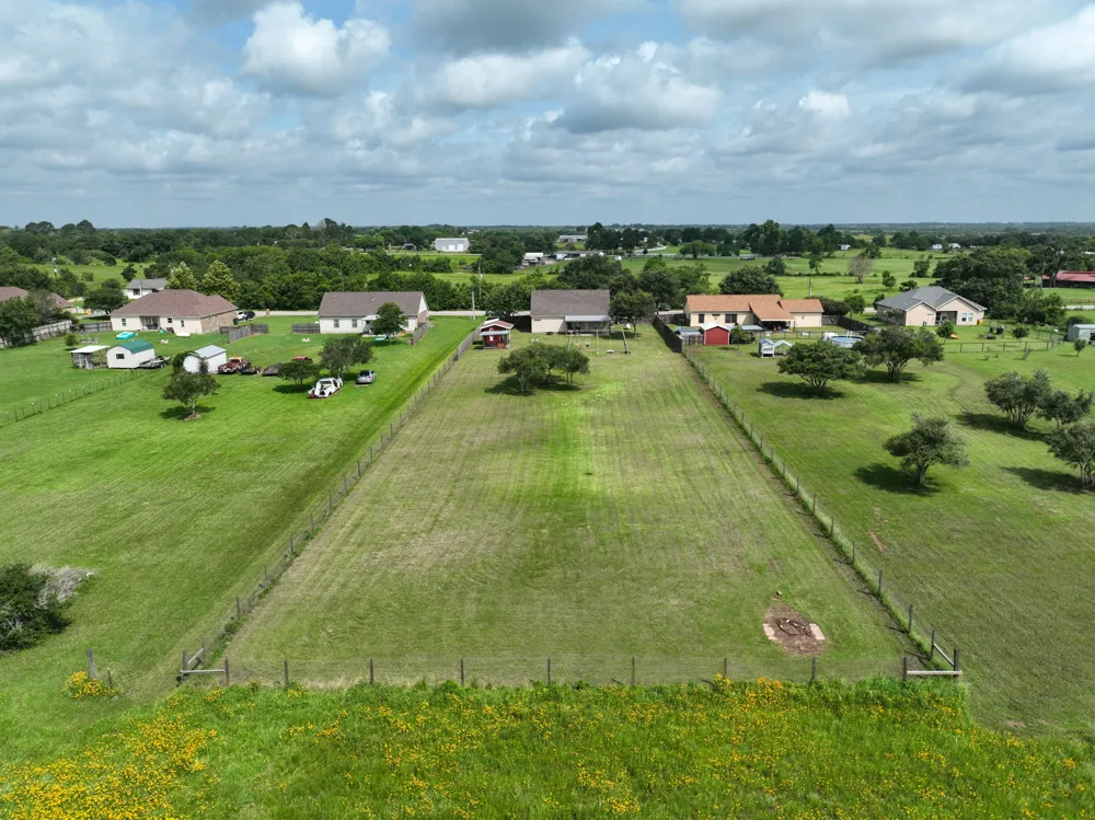 5942 Wild Flower Road Sealy, TX 77474