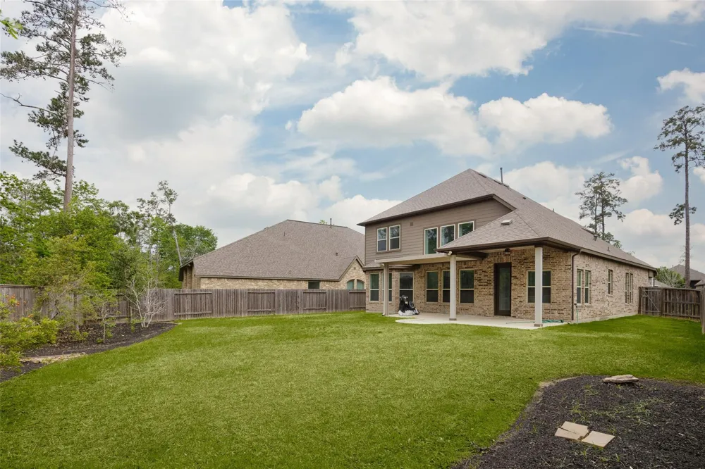 285 Trillium Park Loop Conroe, TX 77304