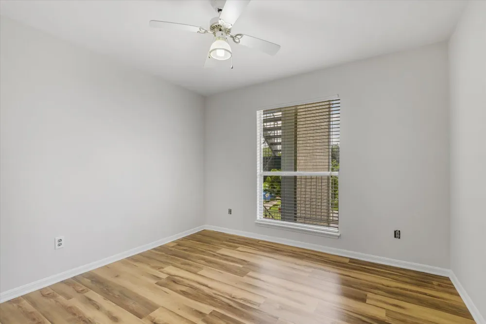 18617 Egret Bay Boulevard #1107 Webster, TX 77058