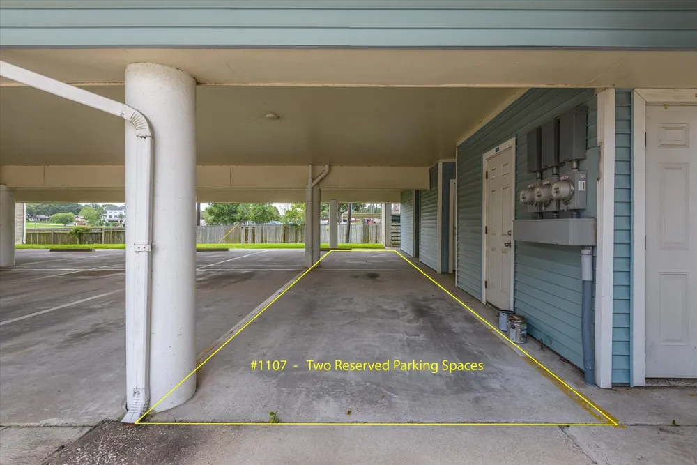 18617 Egret Bay Boulevard #1107 Webster, TX 77058