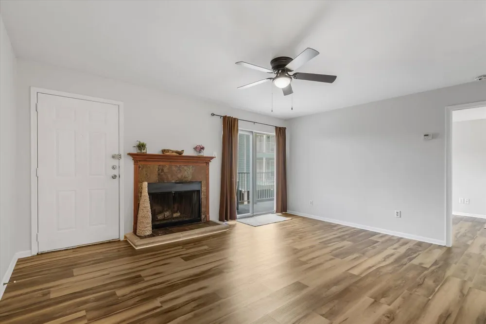 18617 Egret Bay Boulevard #1107 Webster, TX 77058