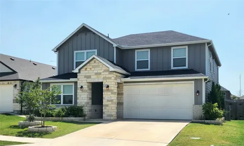 13302 Henrietta Plaza
