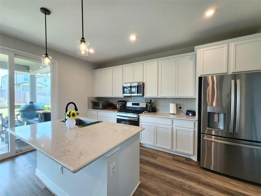 13302 Henrietta Plaza Manor, TX 78653