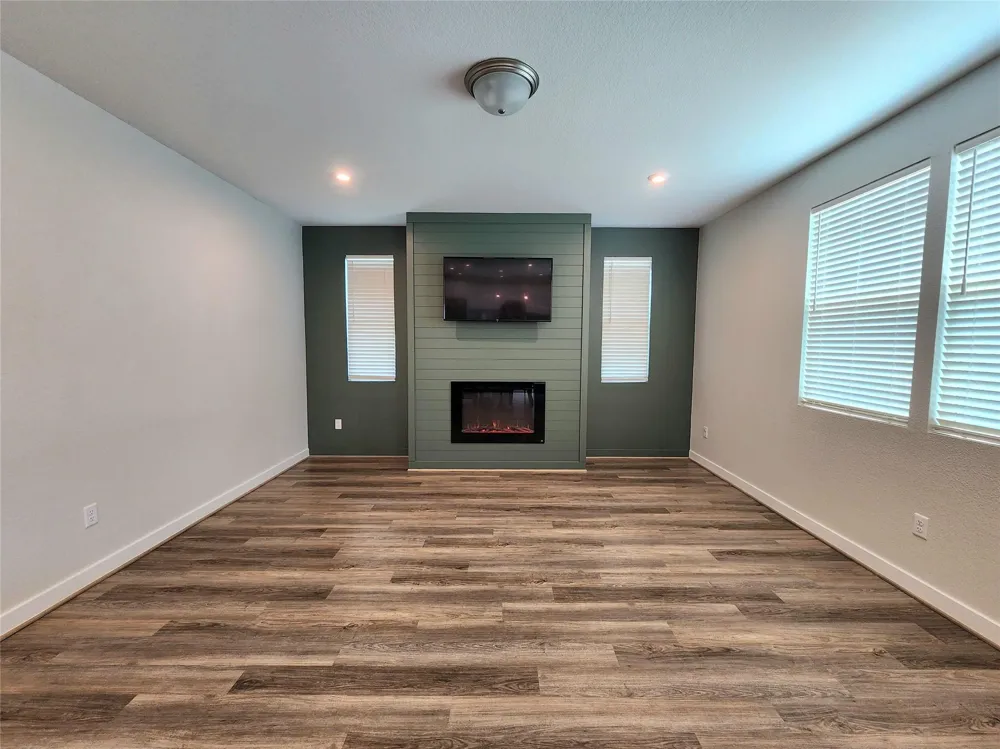 13302 Henrietta Plaza Manor, TX 78653