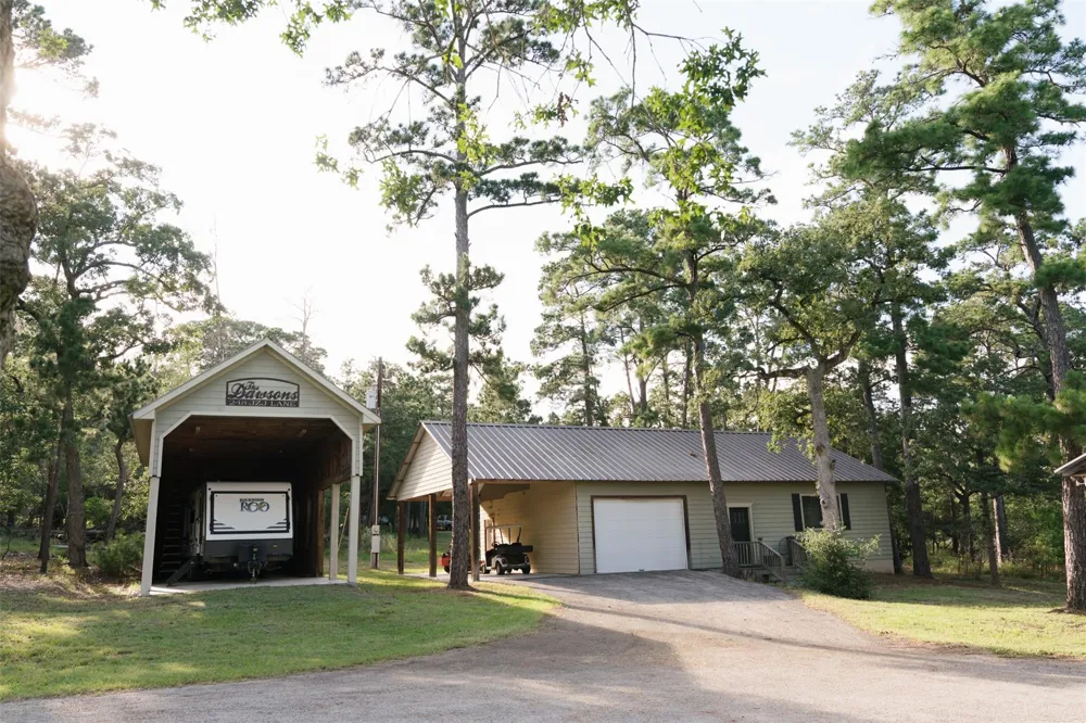 248 Jzj Lane La Grange, TX 78945