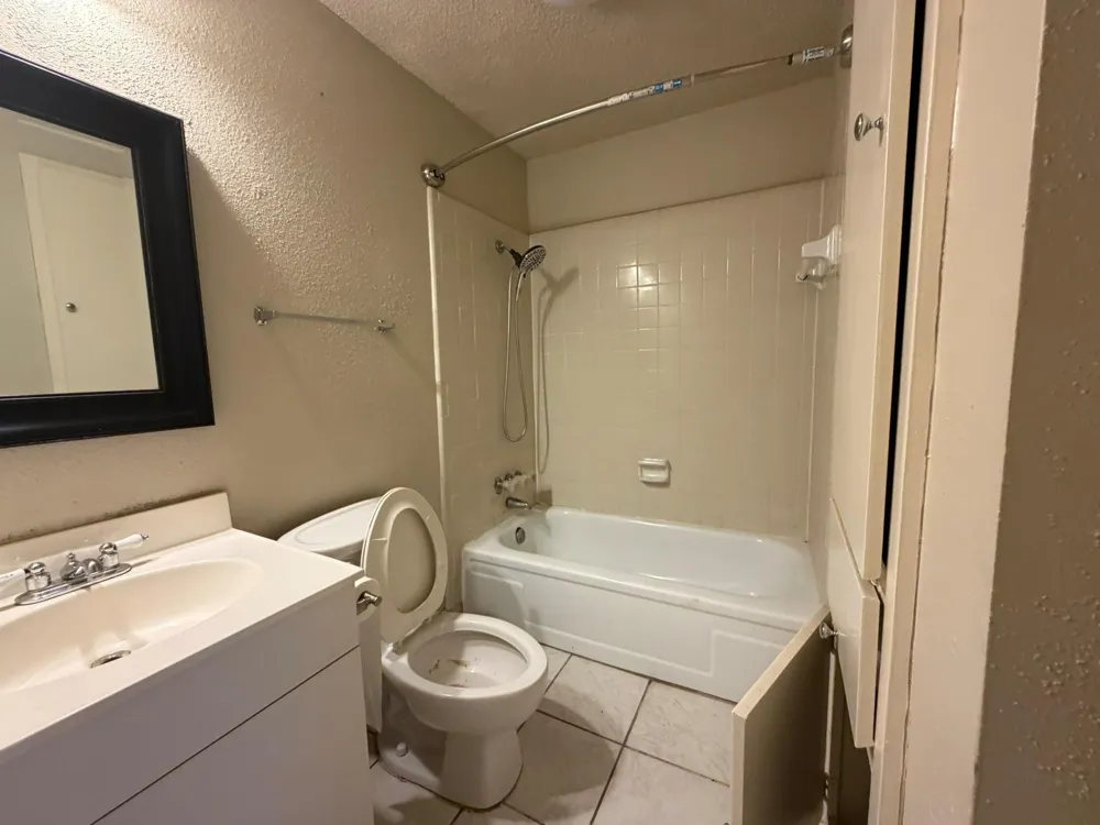 9333 Pagewood Lane Houston, TX 77063