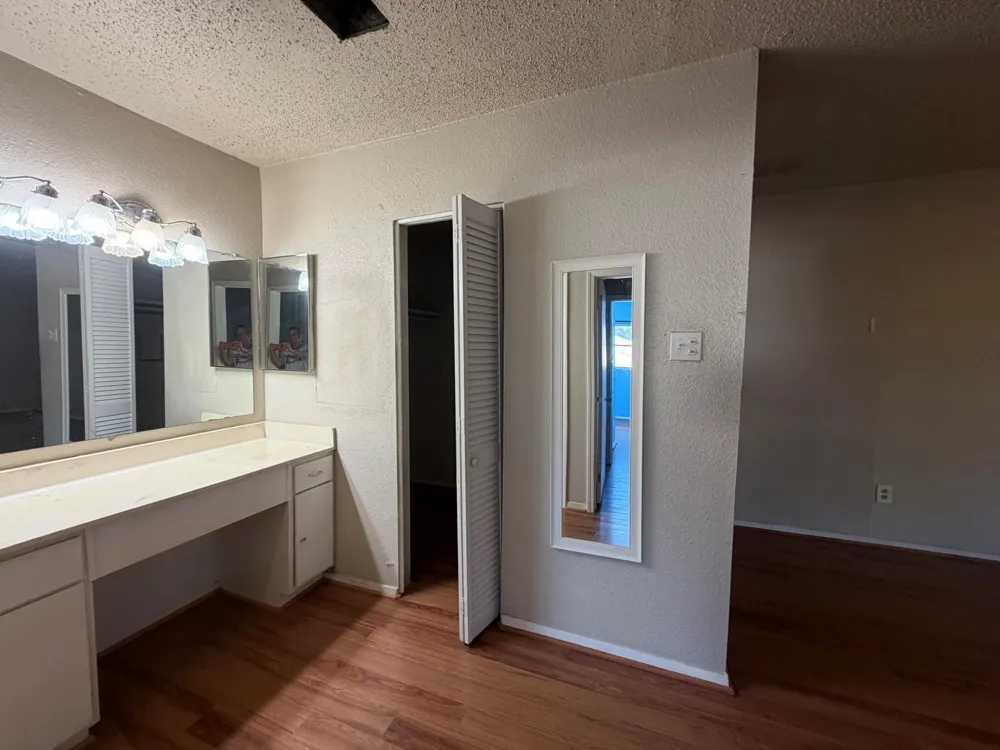 9333 Pagewood Lane Houston, TX 77063