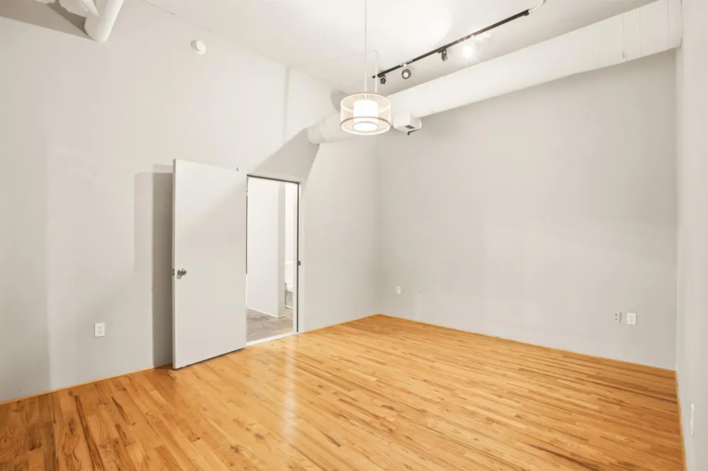 705 Main Street #209 Houston, TX 77002