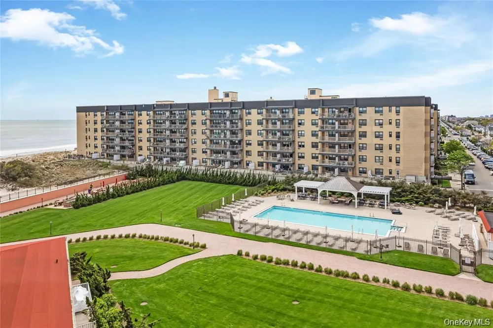 2 Richmond Road #6M Lido Beach, NY 11561