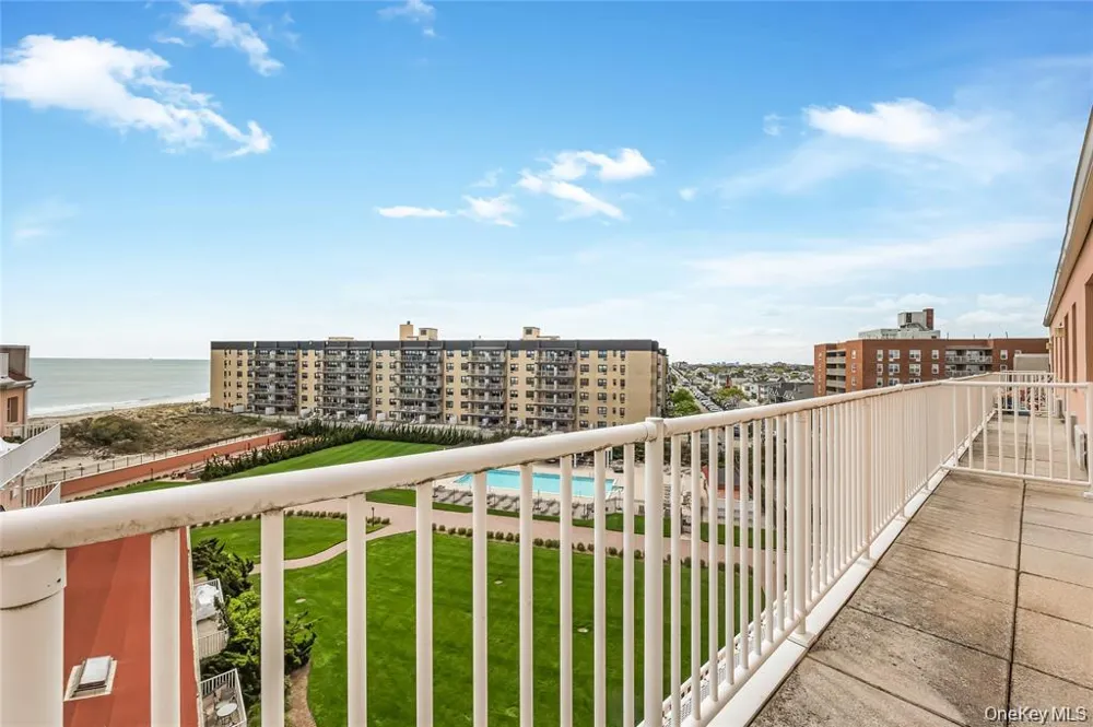 2 Richmond Road #6M Lido Beach, NY 11561