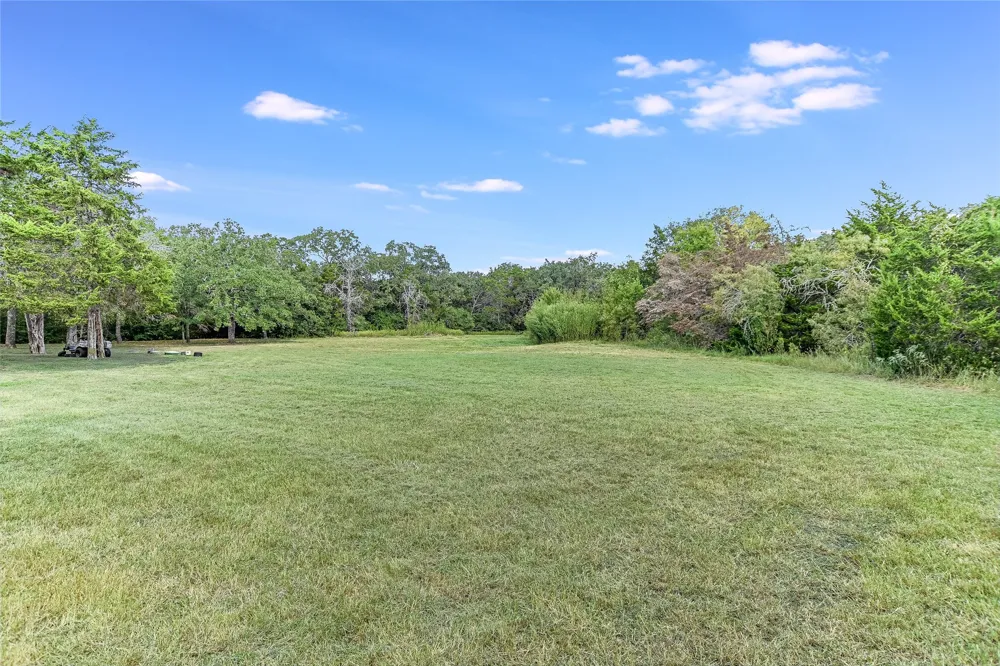 741 Knobbs Road McDade, TX 78650