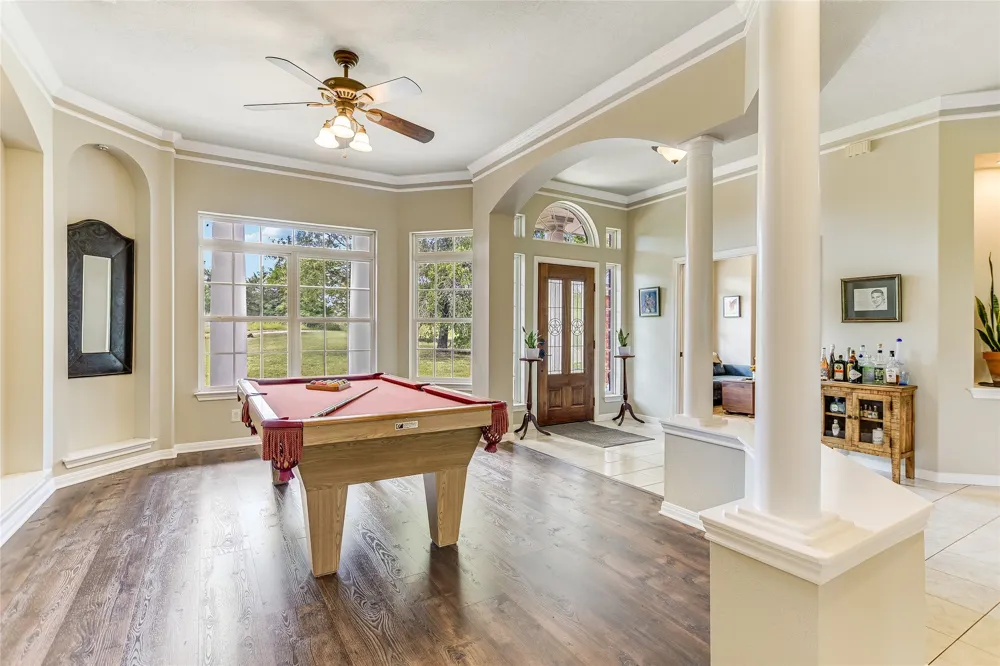 741 Knobbs Road McDade, TX 78650