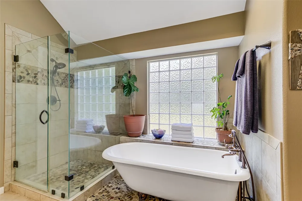 741 Knobbs Road McDade, TX 78650