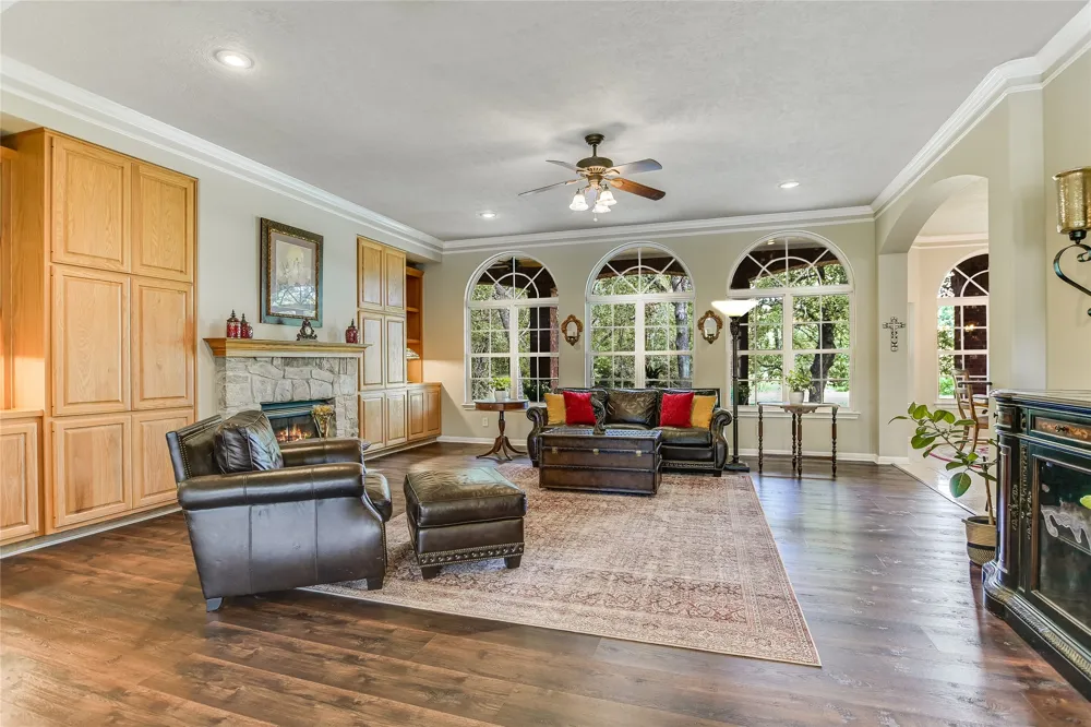 741 Knobbs Road McDade, TX 78650
