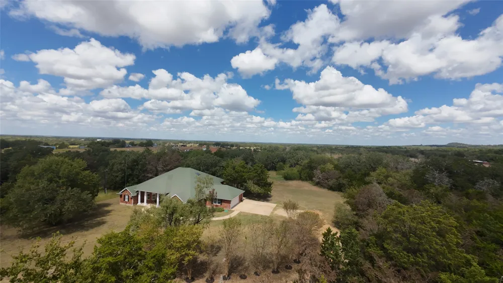 741 Knobbs Road McDade, TX 78650