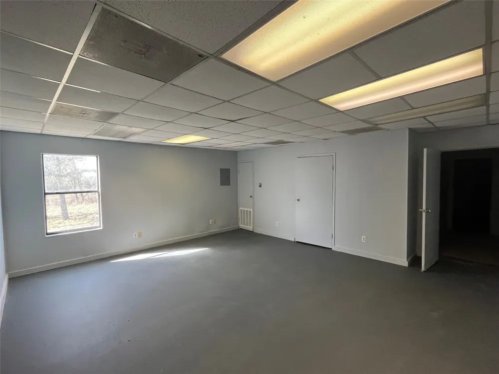 741 Knobbs Road McDade, TX 78650