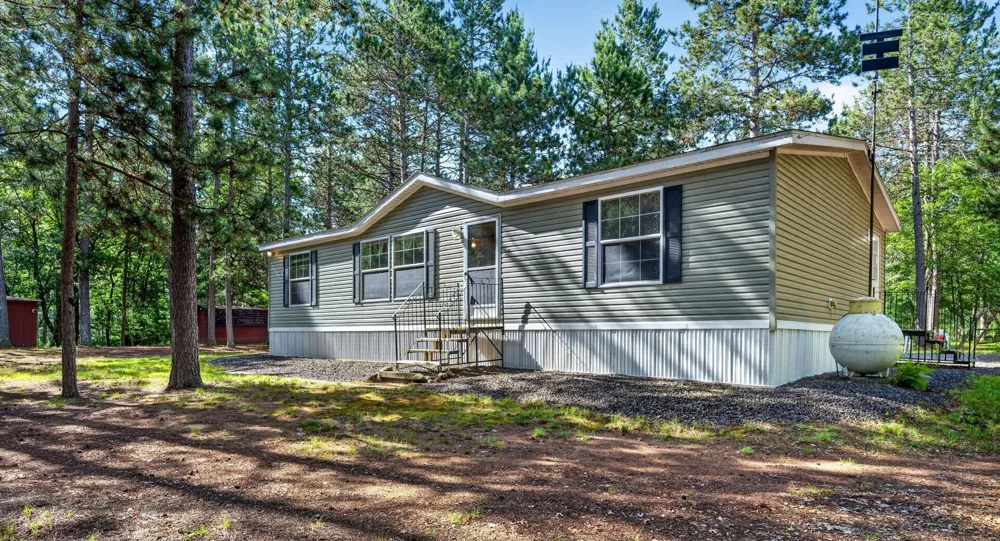 3307 State Road 77 Danbury, WI 54830