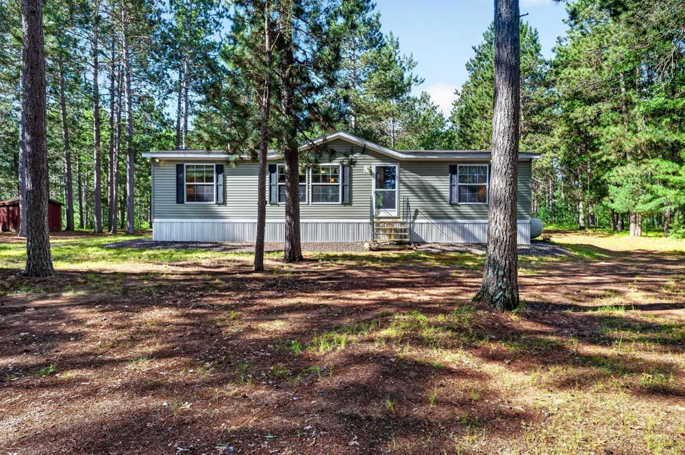 3307 State Road 77 Danbury, WI 54830
