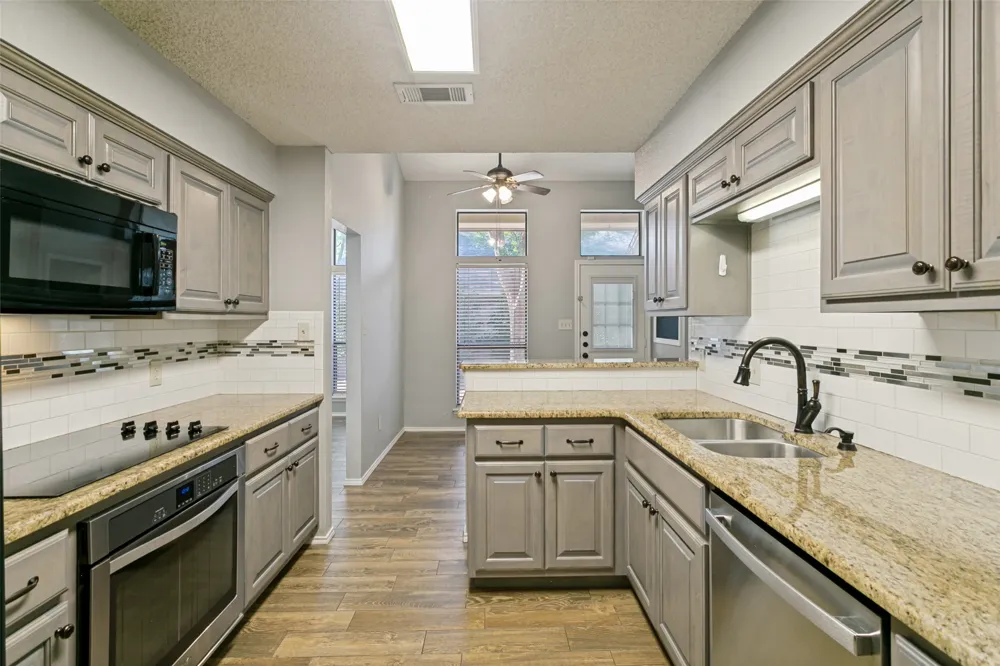 1103 Appleton Drive Mansfield, TX 76063