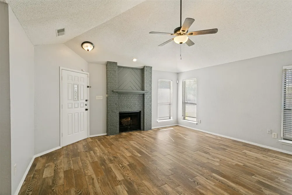 1103 Appleton Drive Mansfield, TX 76063