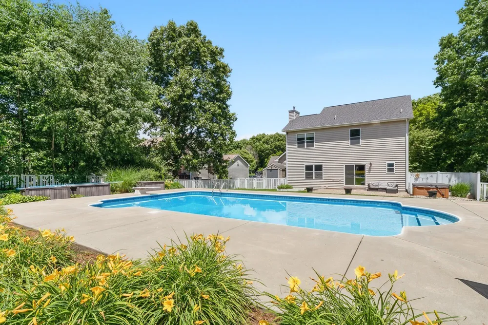 3560 Smithfield Way Oshtemo Charter Township, MI 49009