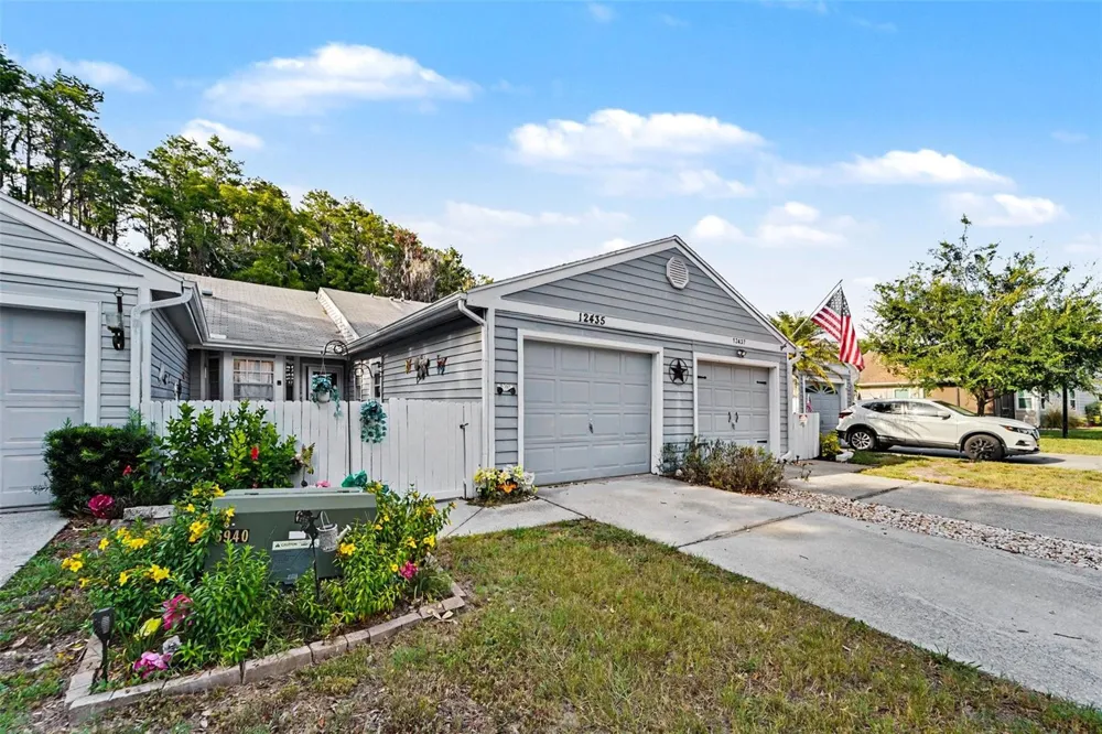 12435 KNOLLBROOK LANE Hudson, FL 34669