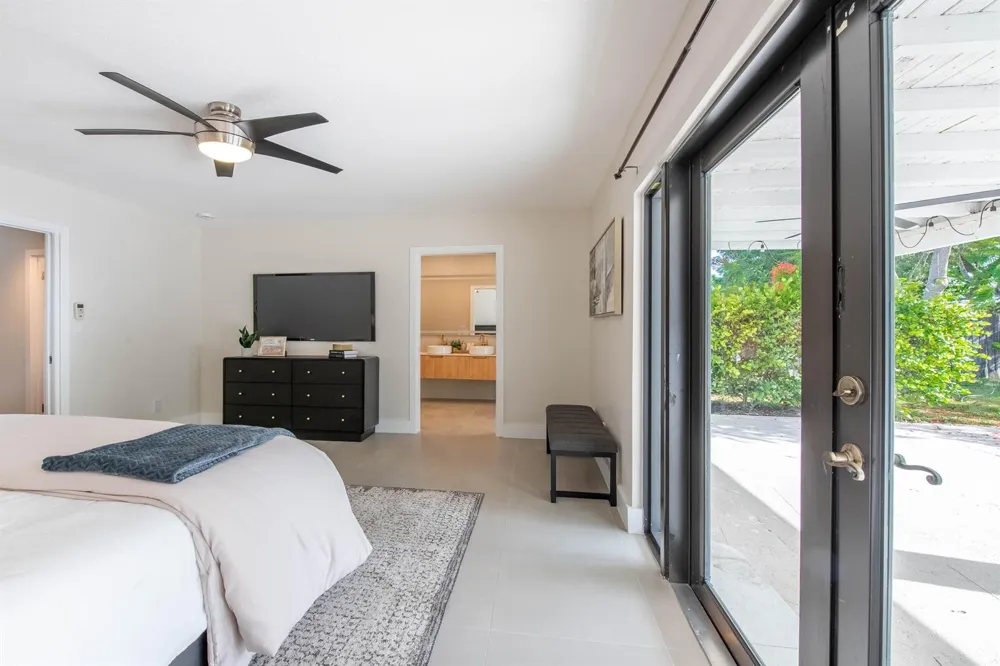 16670 SW 90th Avenue Palmetto Bay, FL 33157