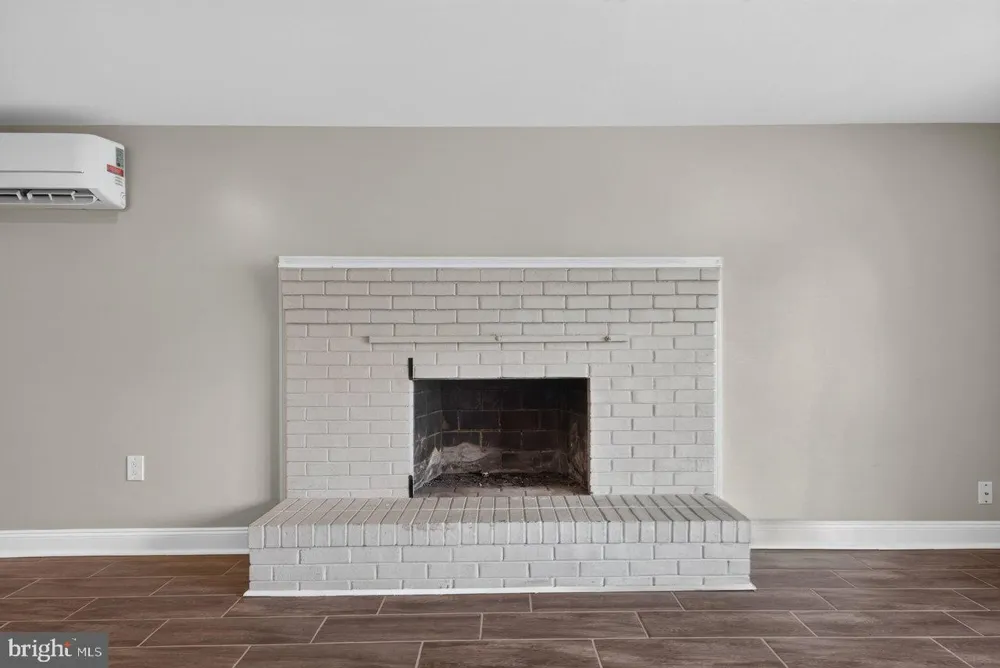 577 POND AVENUE Stanley, VA 22851