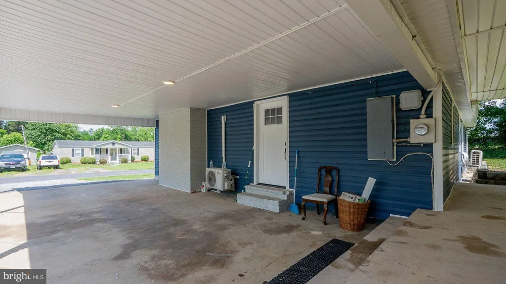 577 POND AVENUE Stanley, VA 22851