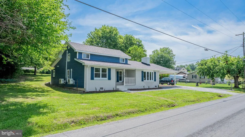 577 POND AVENUE Stanley, VA 22851