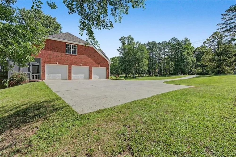 994 Rainey Rd Temple, GA 30179