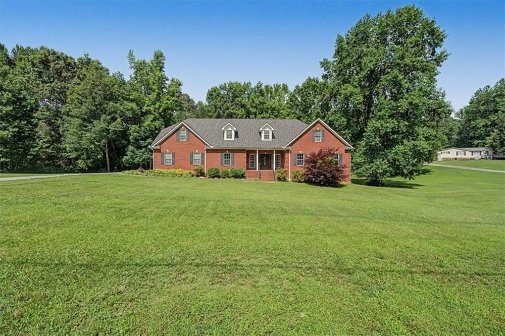 994 Rainey Rd Temple, GA 30179