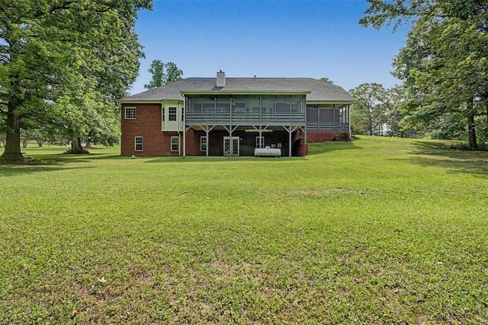 994 Rainey Rd Temple, GA 30179