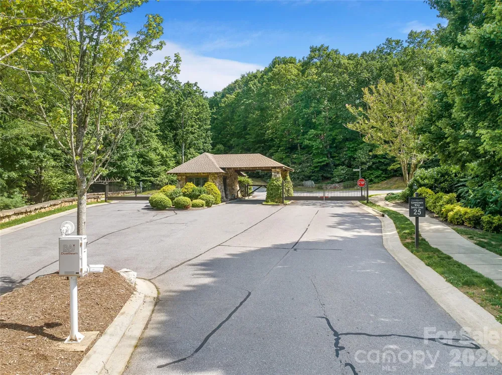 53 Old Lafayette Lane Black Mountain, NC 28711