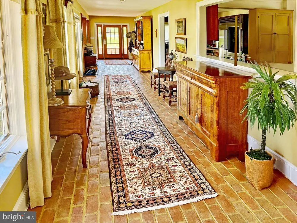 10590 MOUNTAIN SHADOW LANE Marshall, VA 20115